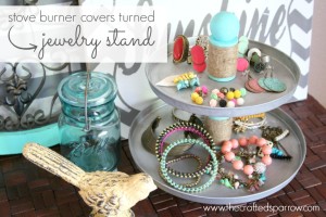 DIY-Jewelry-Stand