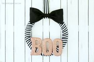 Black & White Halloween Wreath