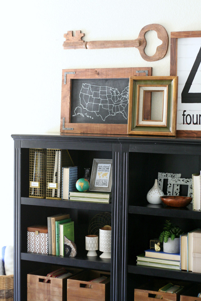 Helpful Tips for Styling Bookshelves