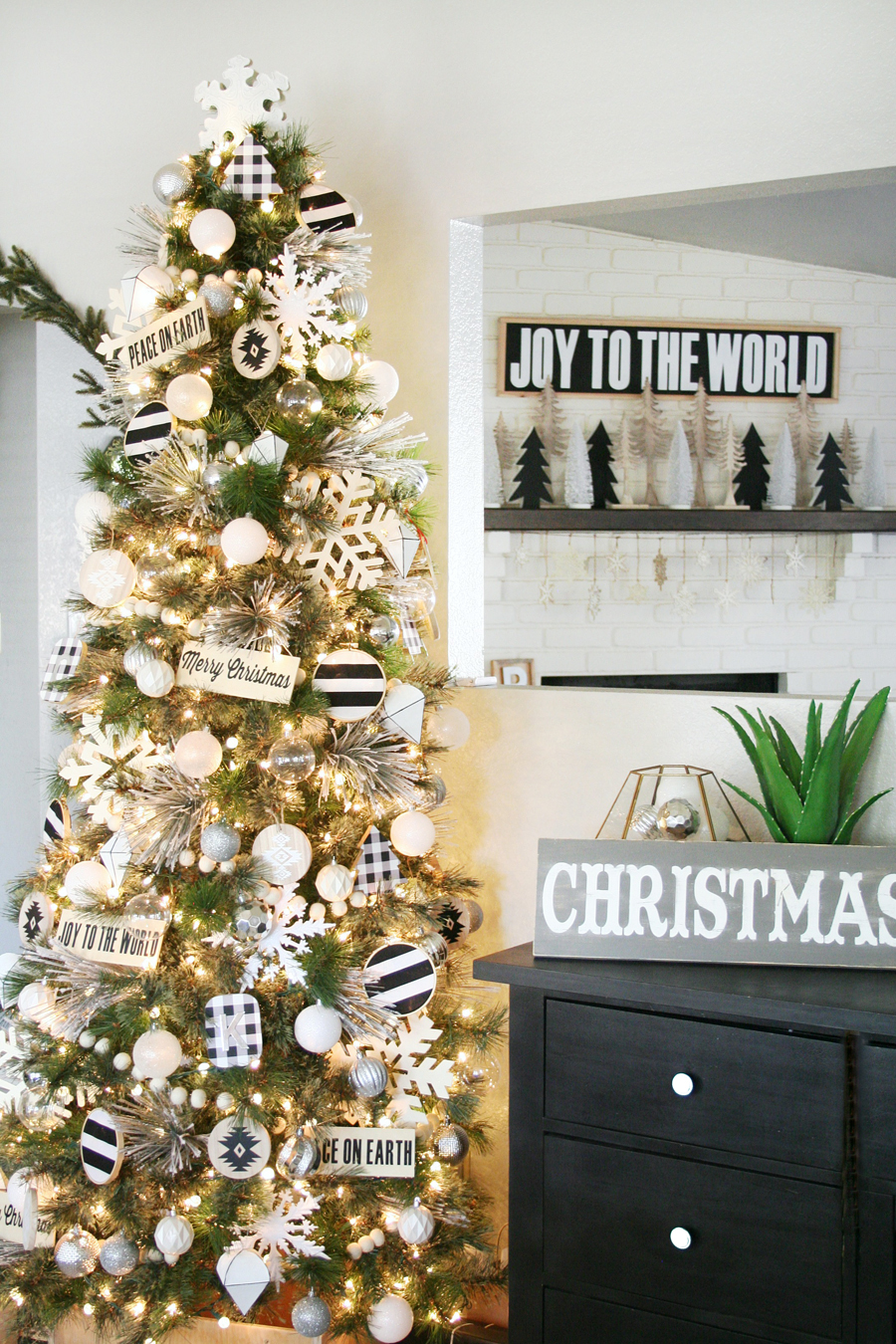 Black White Christmas Tree Decor