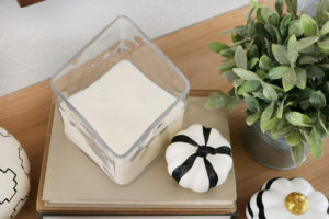 Black & White Easy Fall Decor