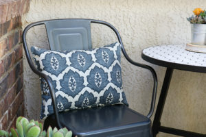 Black & White Spring Porch Refresh