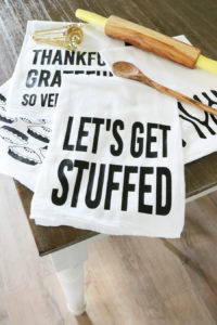 DIY Thanksgiving Tea Towels