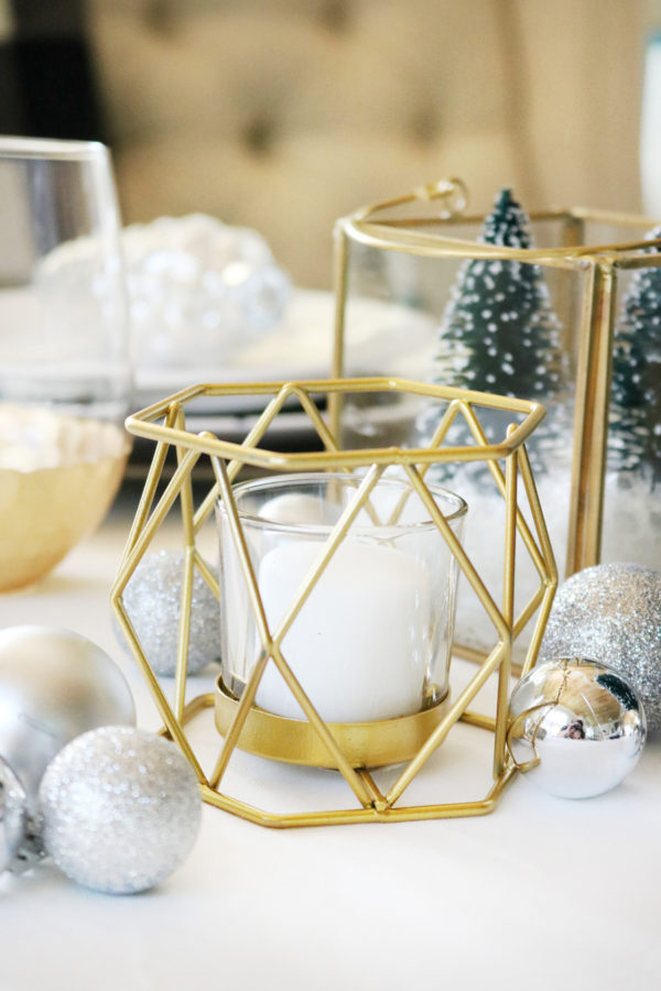 Simple & Modern Christmas Dining Table Ideas