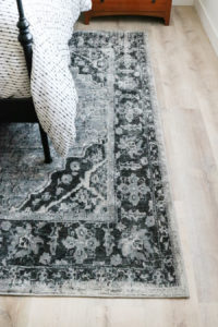 Better Homes & Gardens Gray Distressed Medallion Rug