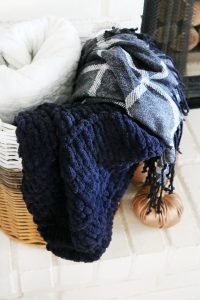 Loopy Yarn Easy Knit Blanket