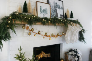 Dried Orange Slices Mixed with Gold Bell Garlands